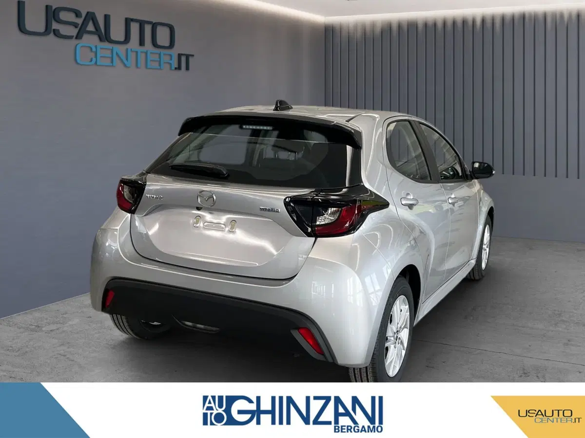 Mazda Mazda2 Hybrid nuova a Bergamo (3)