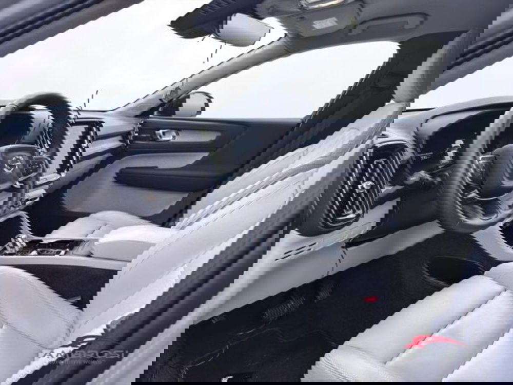 Volvo XC40 usata a Perugia (9)