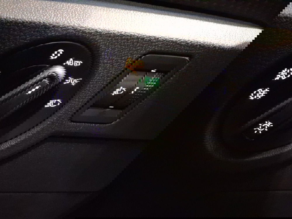 Volkswagen T-Cross usata a Bologna (18)