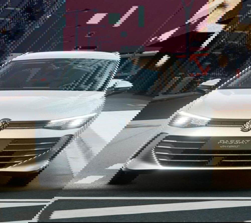 Volkswagen Passat nuova a Bologna (5)