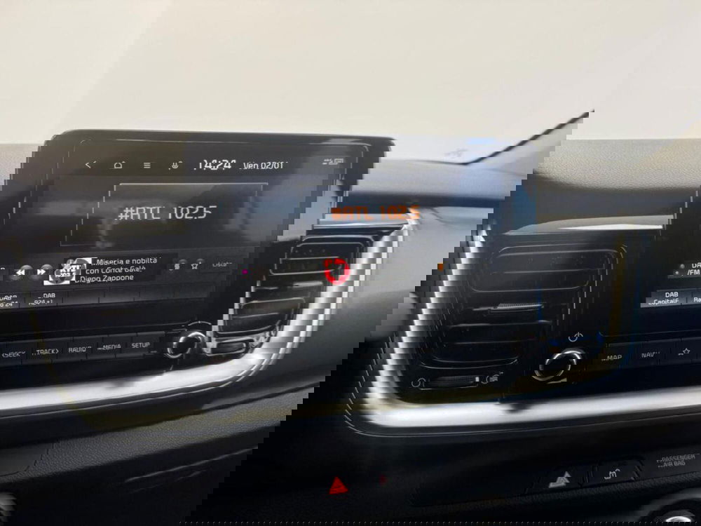Kia Stonic usata a Como (13)