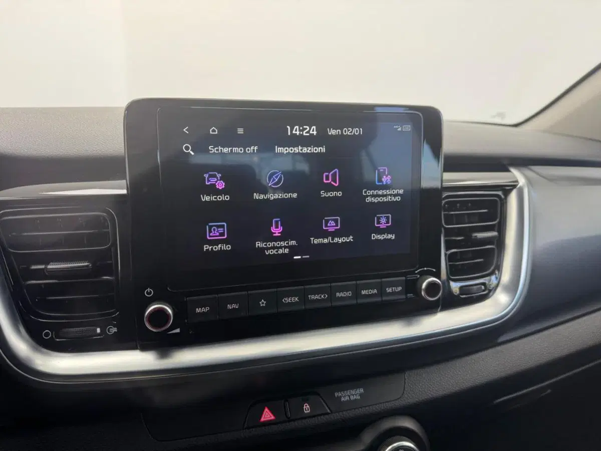 Kia Stonic usata a Como (15)
