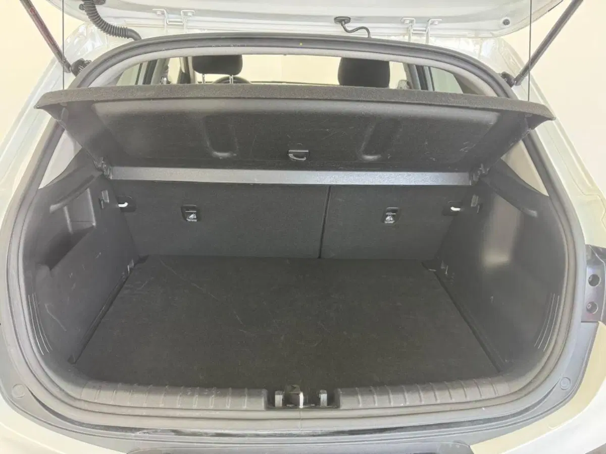 Kia Stonic usata a Como (19)