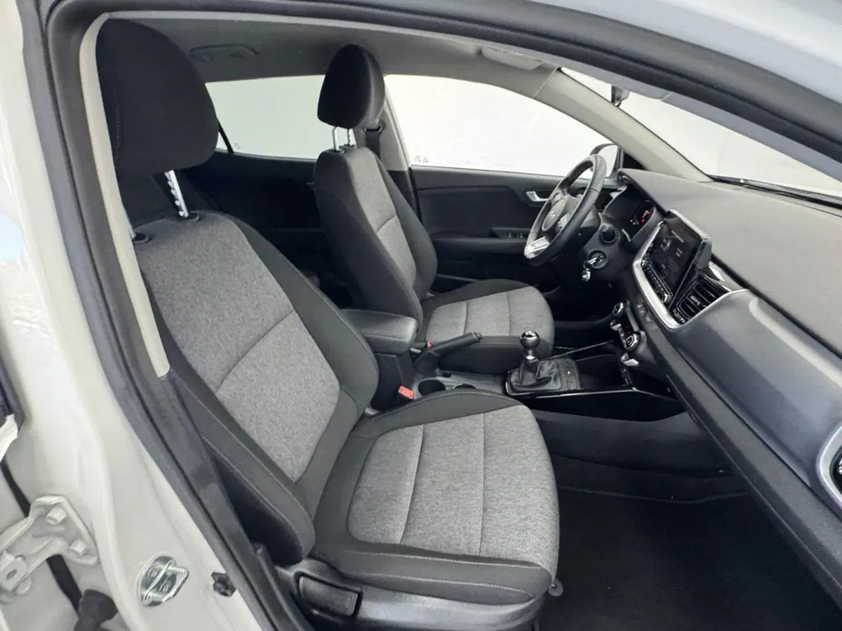 Kia Stonic usata a Como (3)