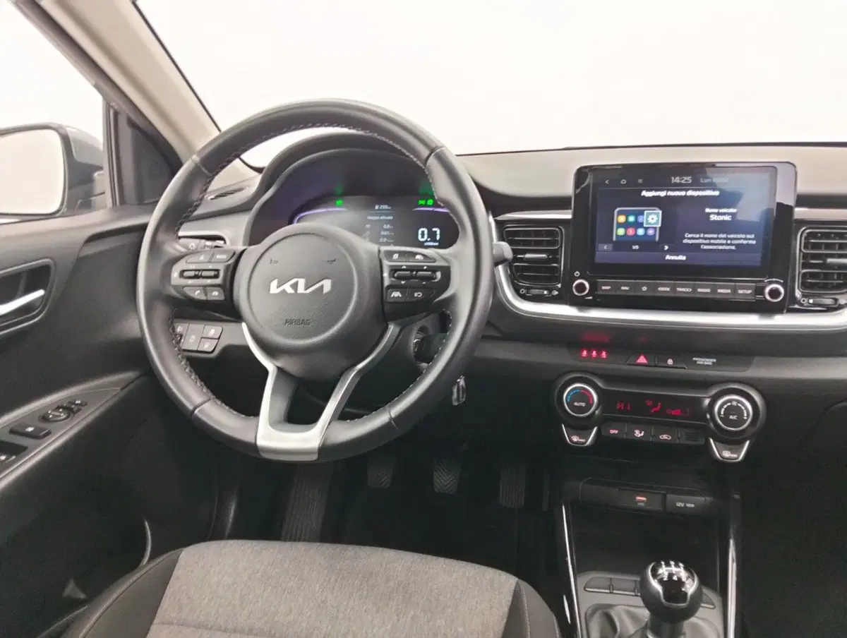 Kia Stonic usata a Como (10)