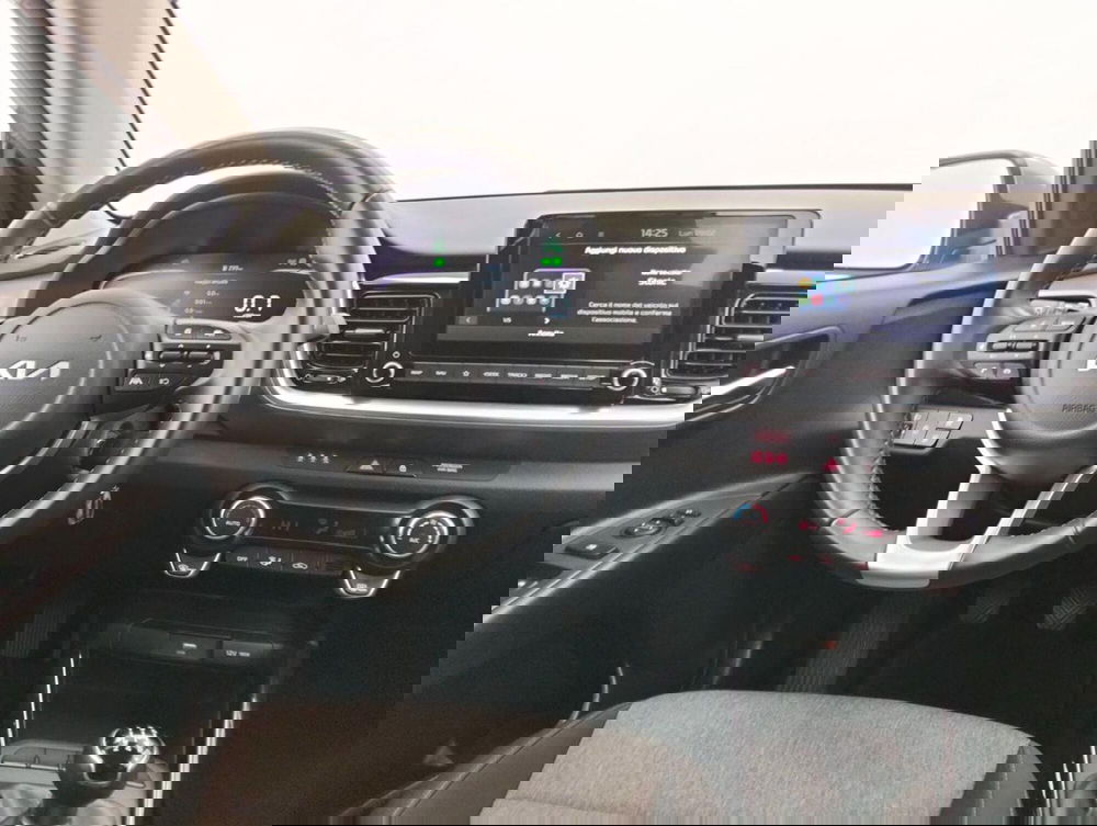 Kia Stonic usata a Como (10)