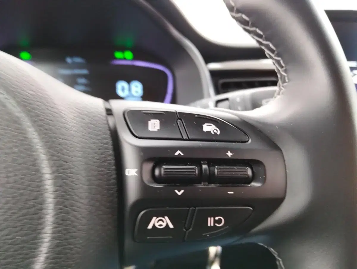 Kia Stonic usata a Como (11)