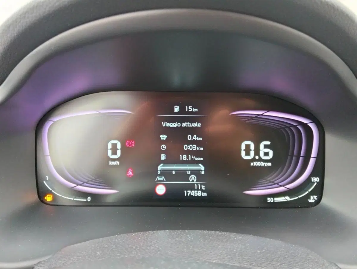 Kia Stonic usata a Como (12)