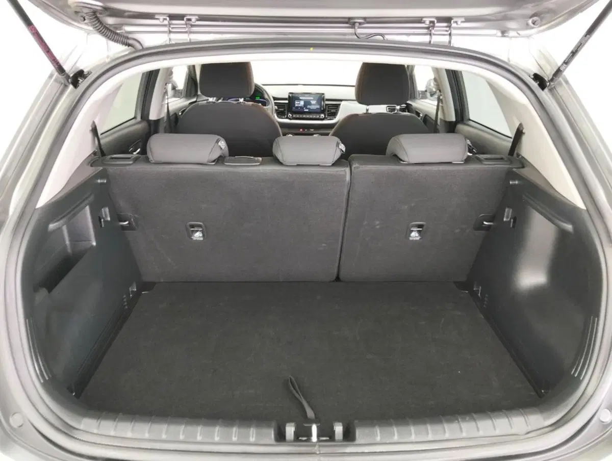 Kia Stonic usata a Como (19)