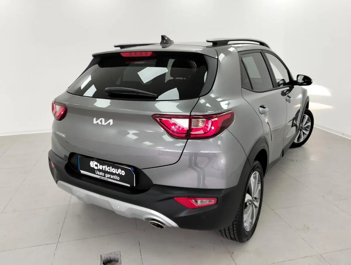 Kia Stonic usata a Como (2)