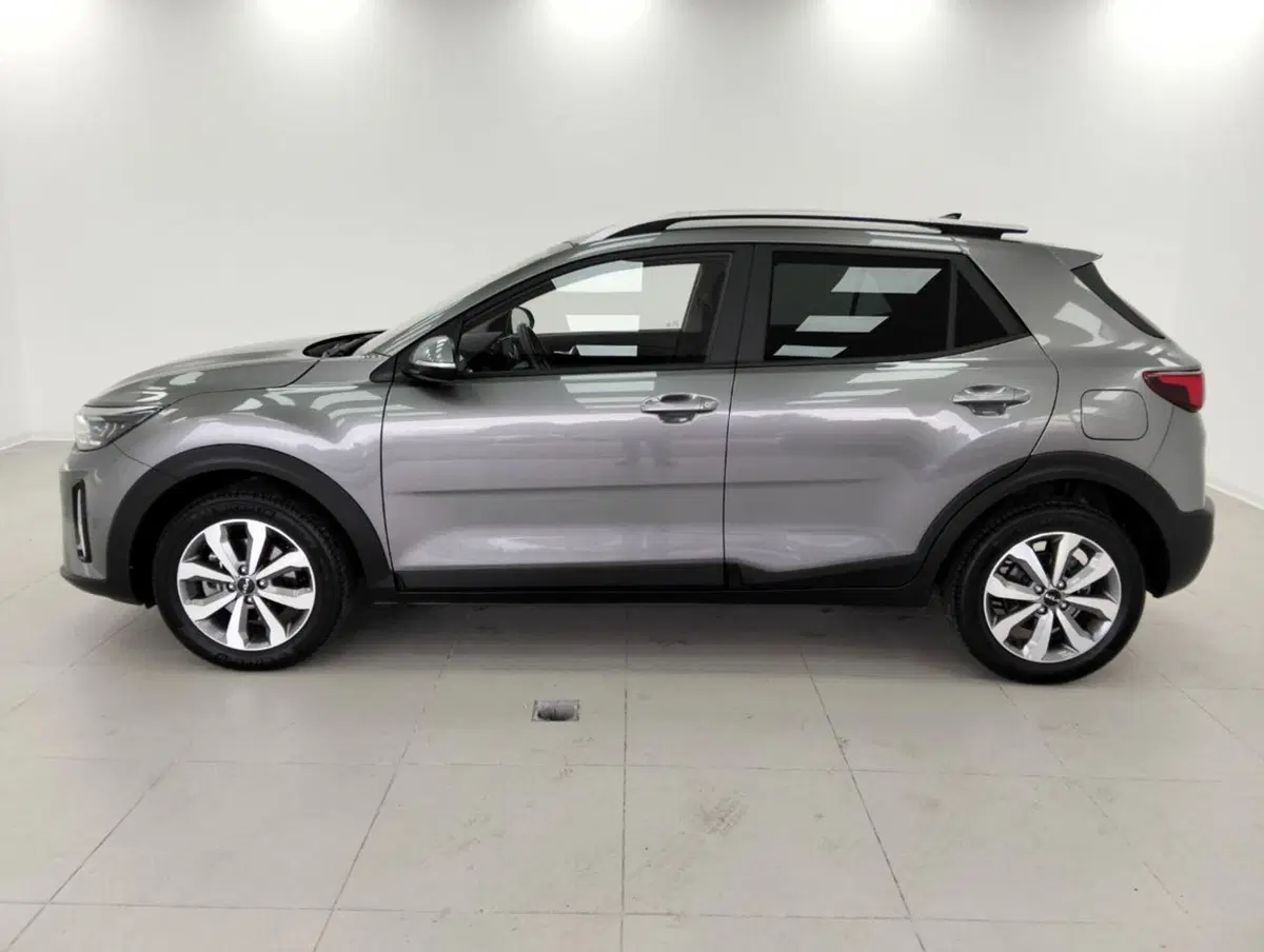 Kia Stonic usata a Como (8)