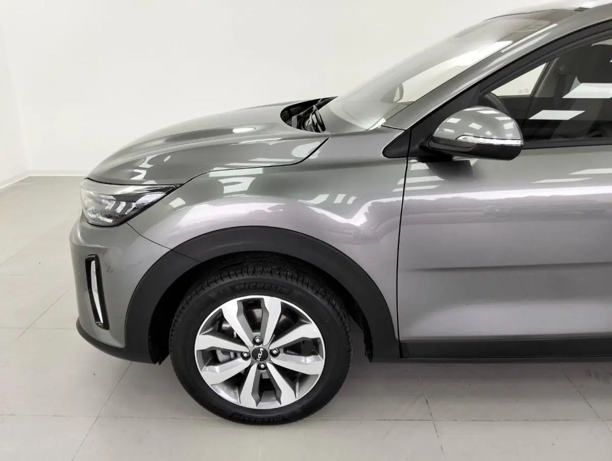 Kia Stonic usata a Como (9)