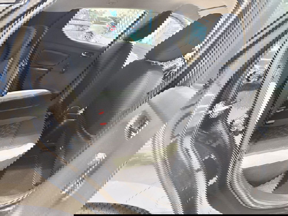 Nissan Micra usata a Latina (11)