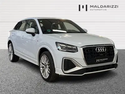 Audi Q2 35 2.0 tdi S line edition s-tronic del 2025 usata a Foggia