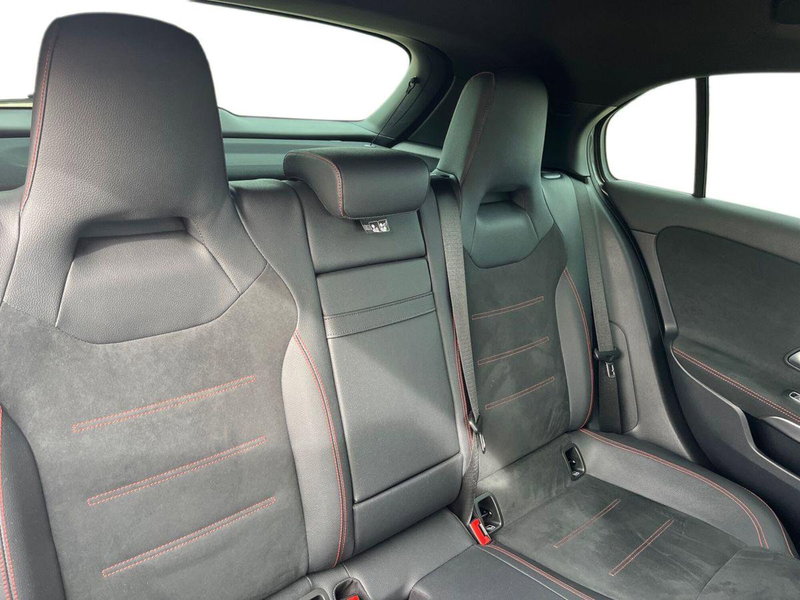 Mercedes-Benz Classe A usata a Bari (16)