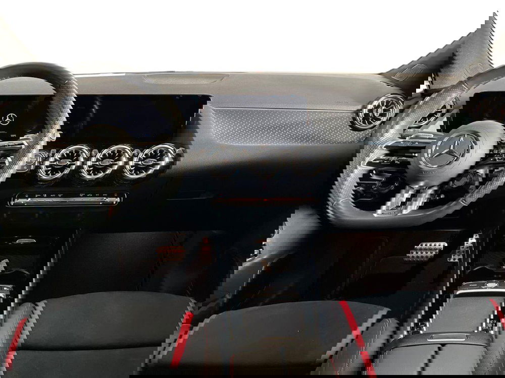 Mercedes-Benz GLA SUV usata a Bari (8)