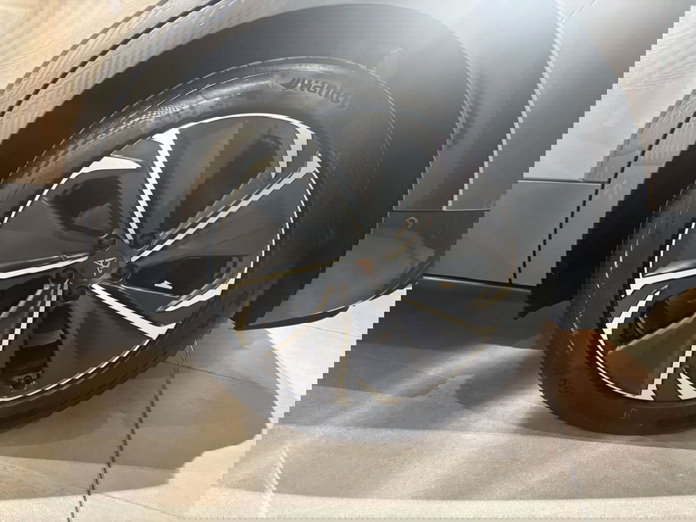 Cupra Tavascan nuova a Ferrara (8)