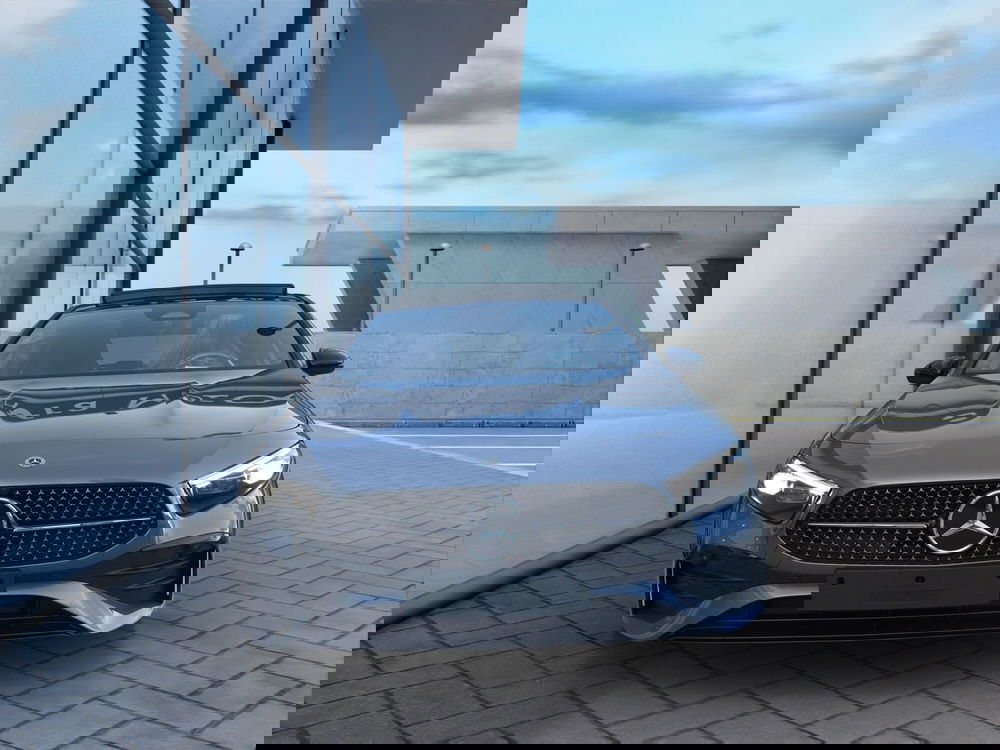 Mercedes-Benz Classe A nuova a Cosenza (2)