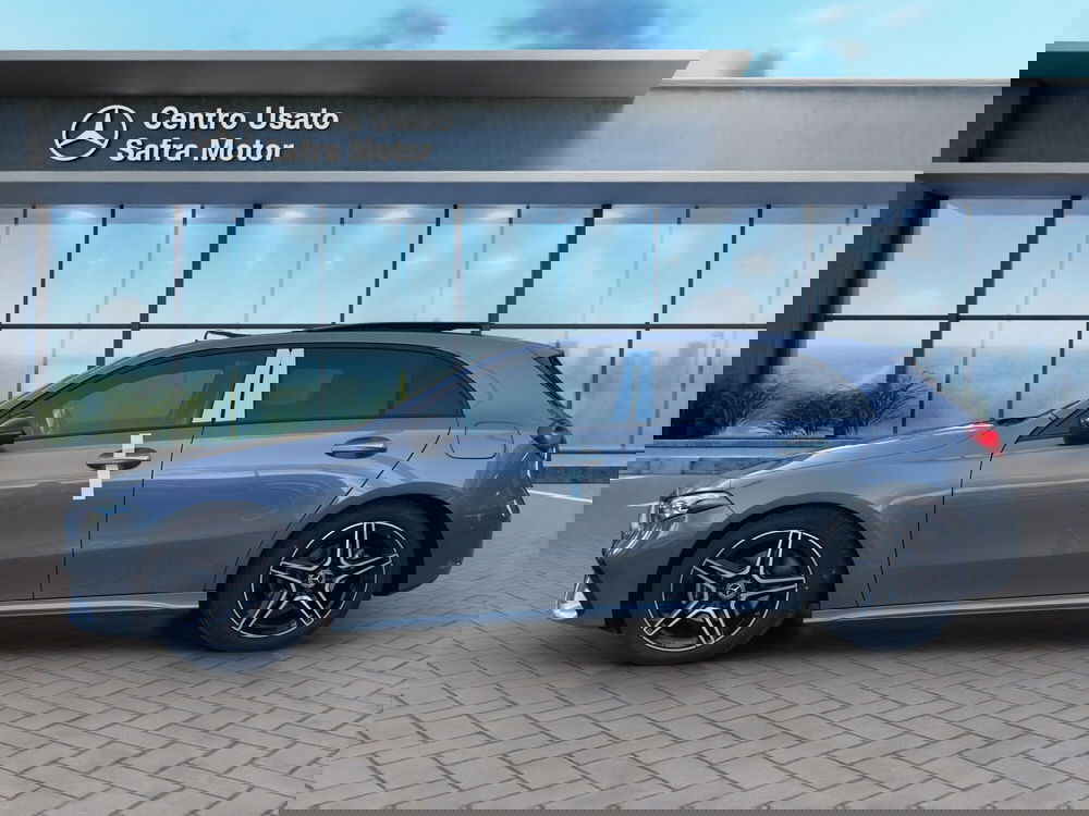 Mercedes-Benz Classe A nuova a Cosenza (3)