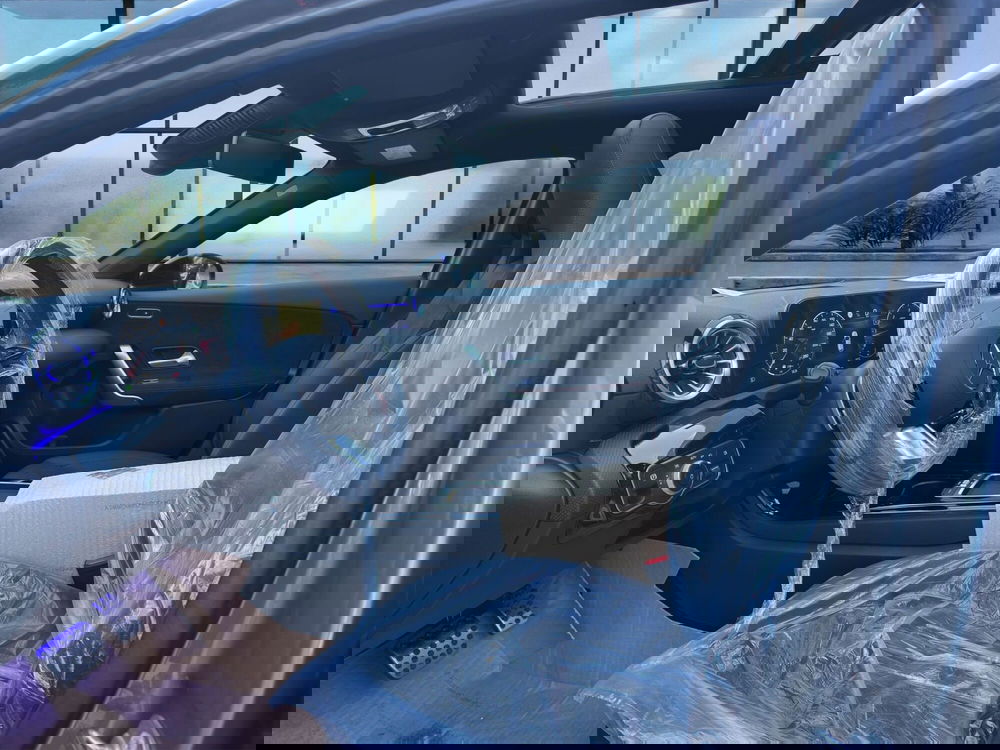 Mercedes-Benz Classe A nuova a Cosenza (9)