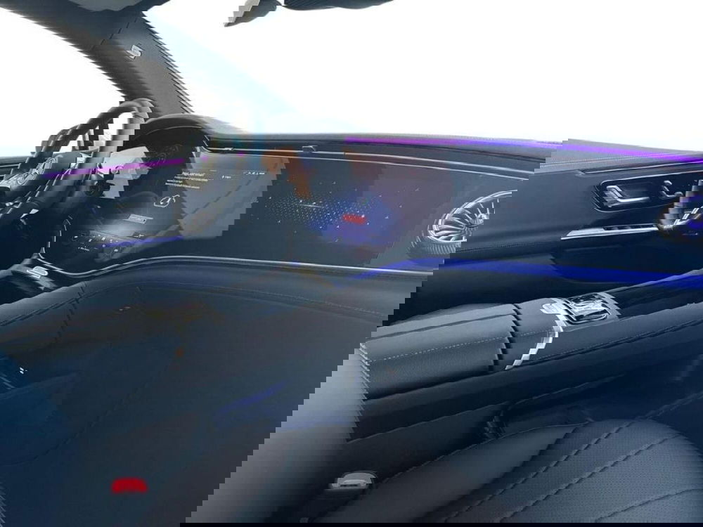 Mercedes-Benz EQE nuova a Rimini (12)