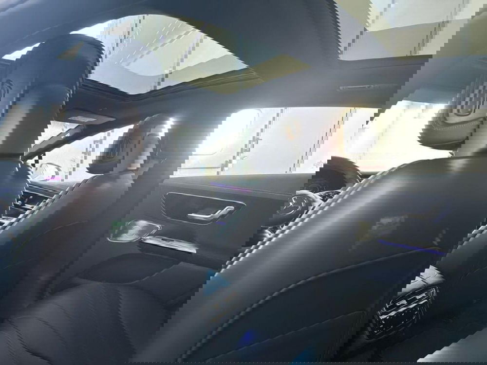 Mercedes-Benz EQE nuova a Rimini (18)