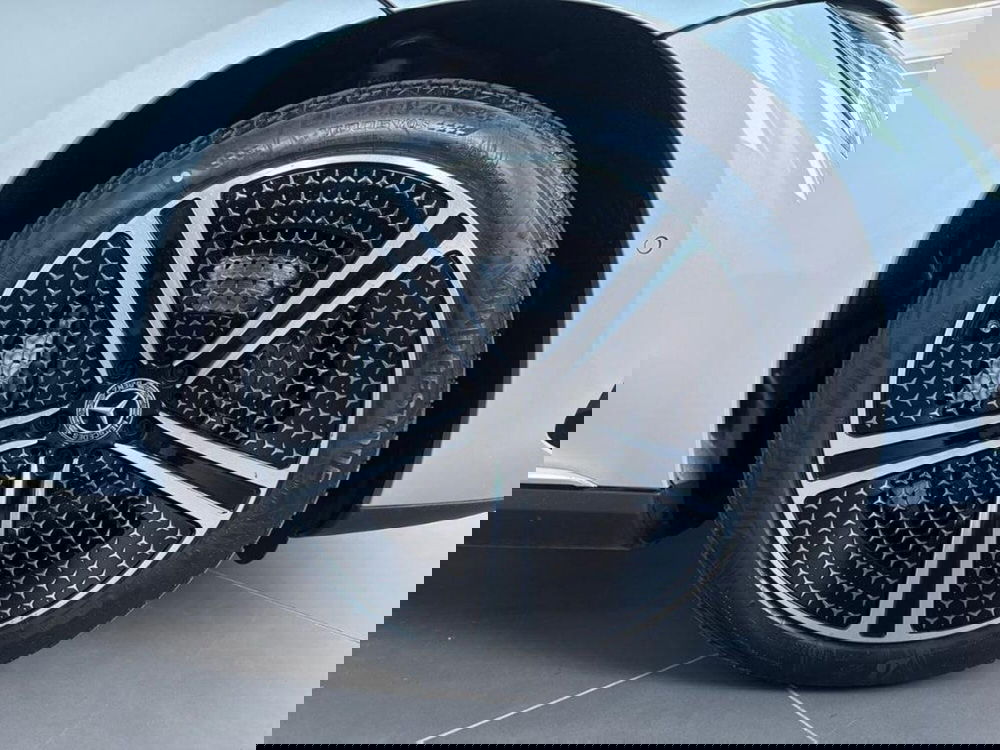 Mercedes-Benz EQE nuova a Rimini (8)