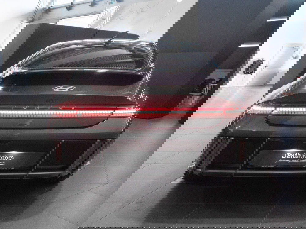 Hyundai Ioniq 6 usata a Macerata (8)