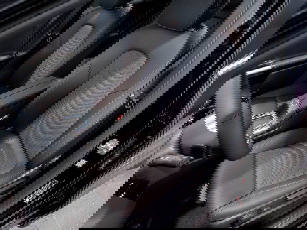 Mercedes-Benz EQA nuova a Rimini (10)