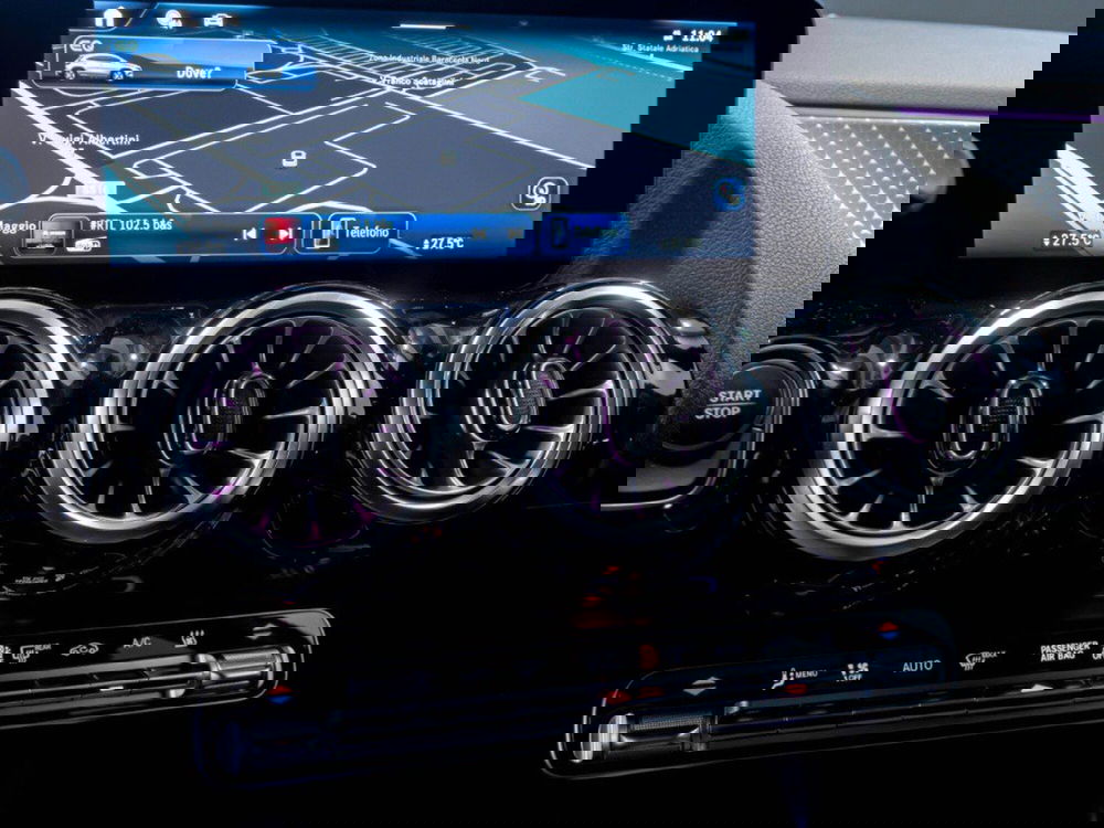 Mercedes-Benz EQA nuova a Rimini (17)