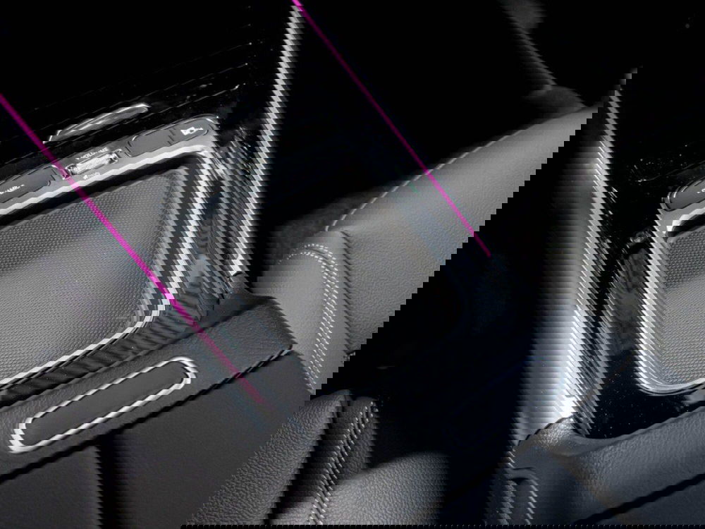 Mercedes-Benz EQA nuova a Rimini (19)