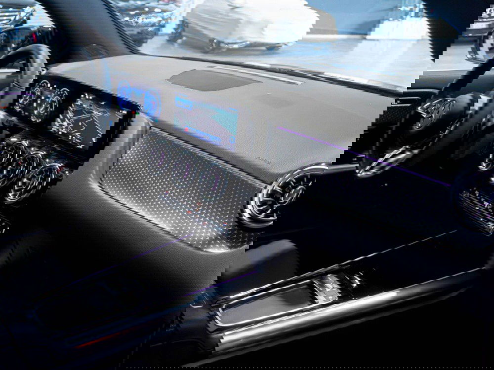 Mercedes-Benz EQA nuova a Rimini (20)