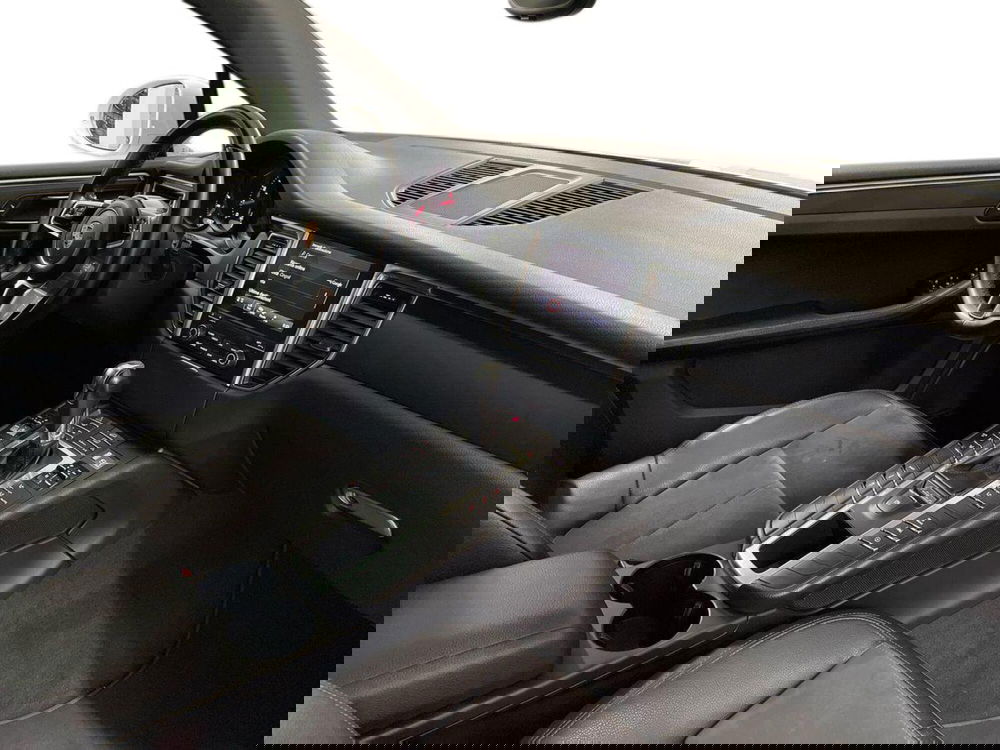 Porsche Macan usata a Macerata (12)