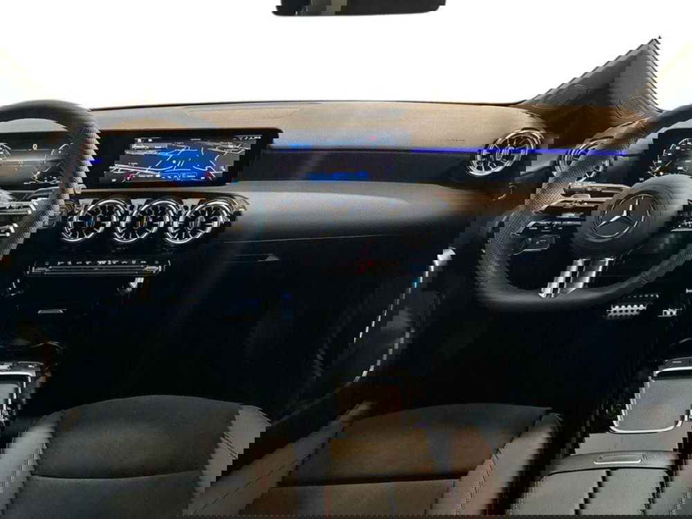 Mercedes-Benz Classe A nuova a Rimini (10)