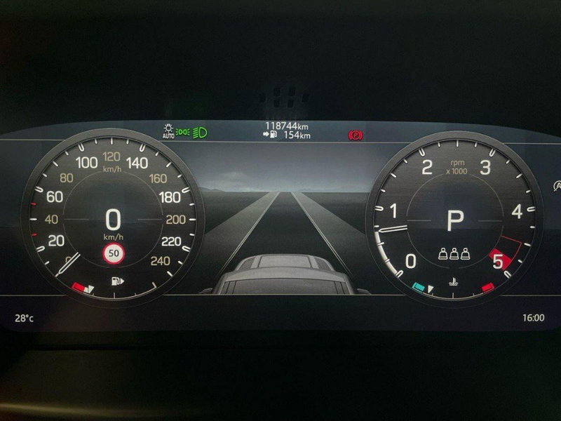 Land Rover Defender usata a Macerata (9)