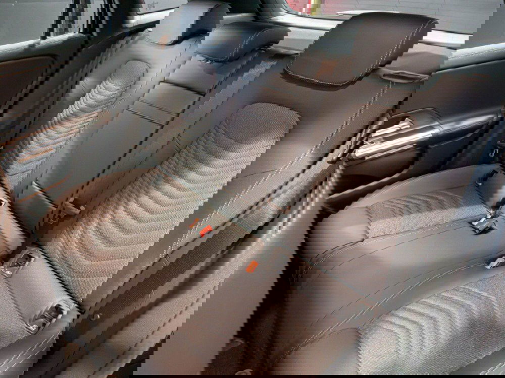 Mercedes-Benz EQA nuova a Macerata (11)