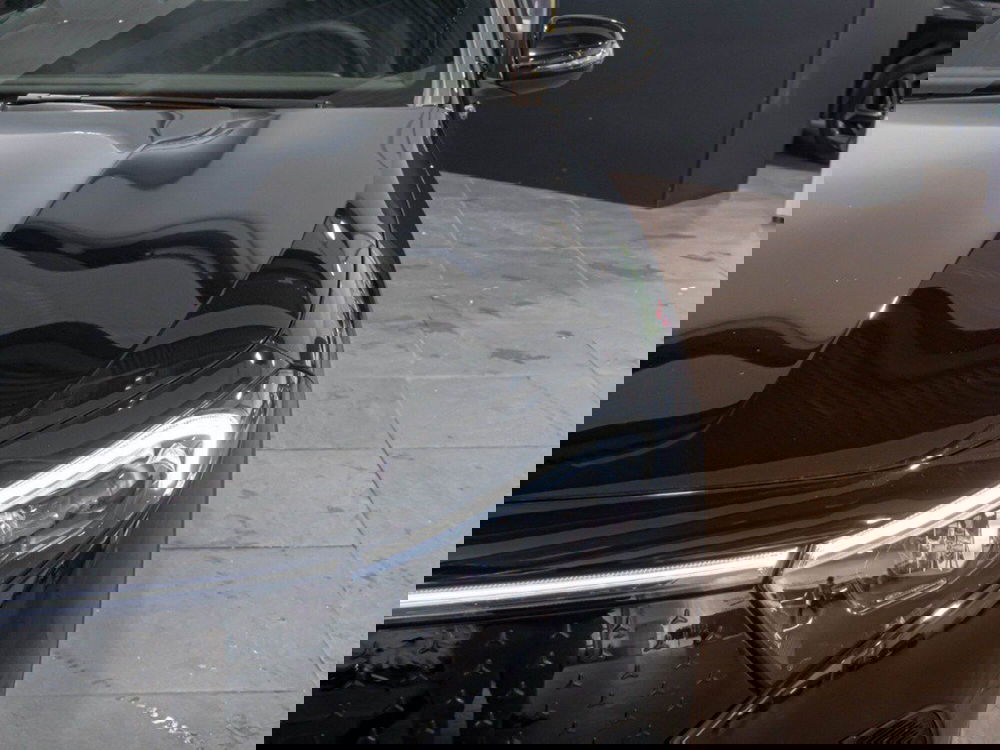 Mercedes-Benz EQA nuova a Macerata (3)