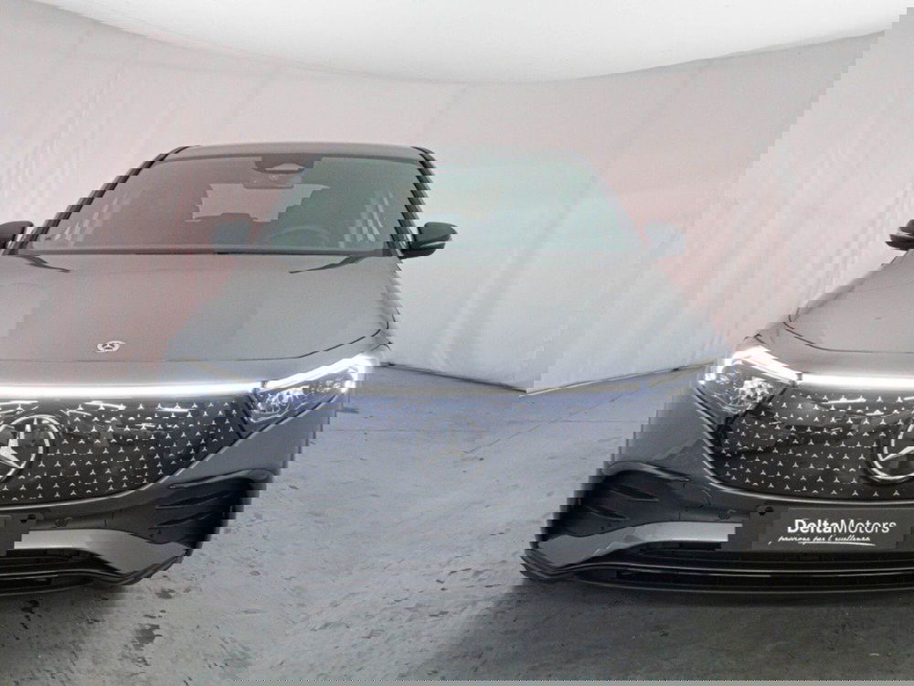 Mercedes-Benz EQA nuova a Macerata (3)