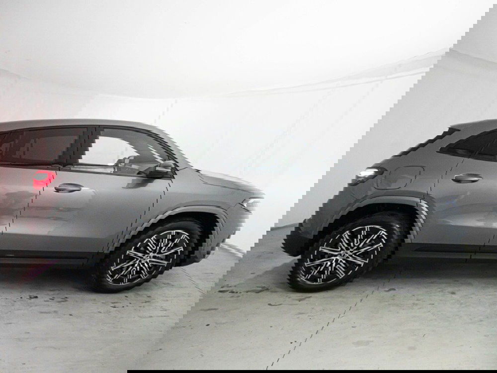 Mercedes-Benz EQA nuova a Macerata (9)