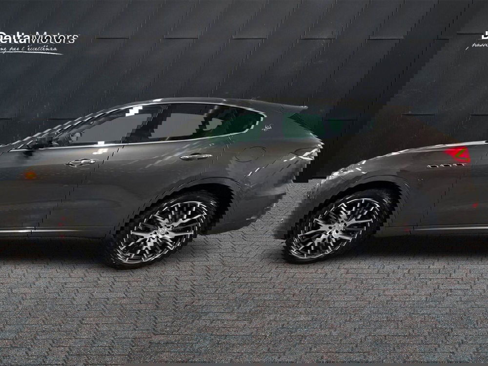 Maserati Levante usata a Macerata (4)