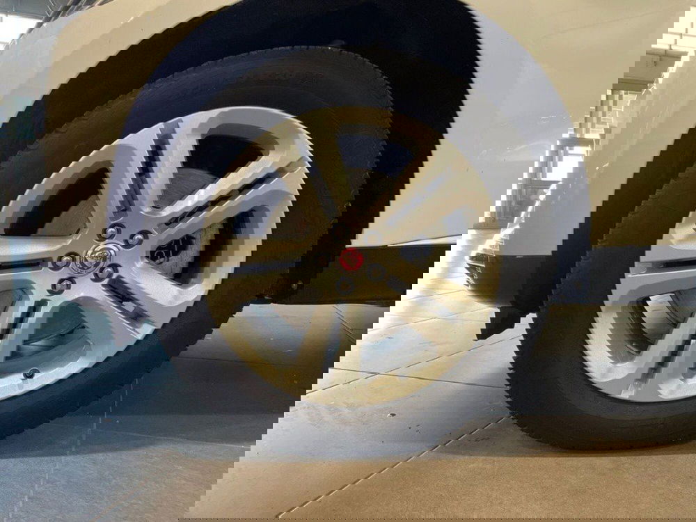 Jaguar F-Pace usata a Macerata (8)