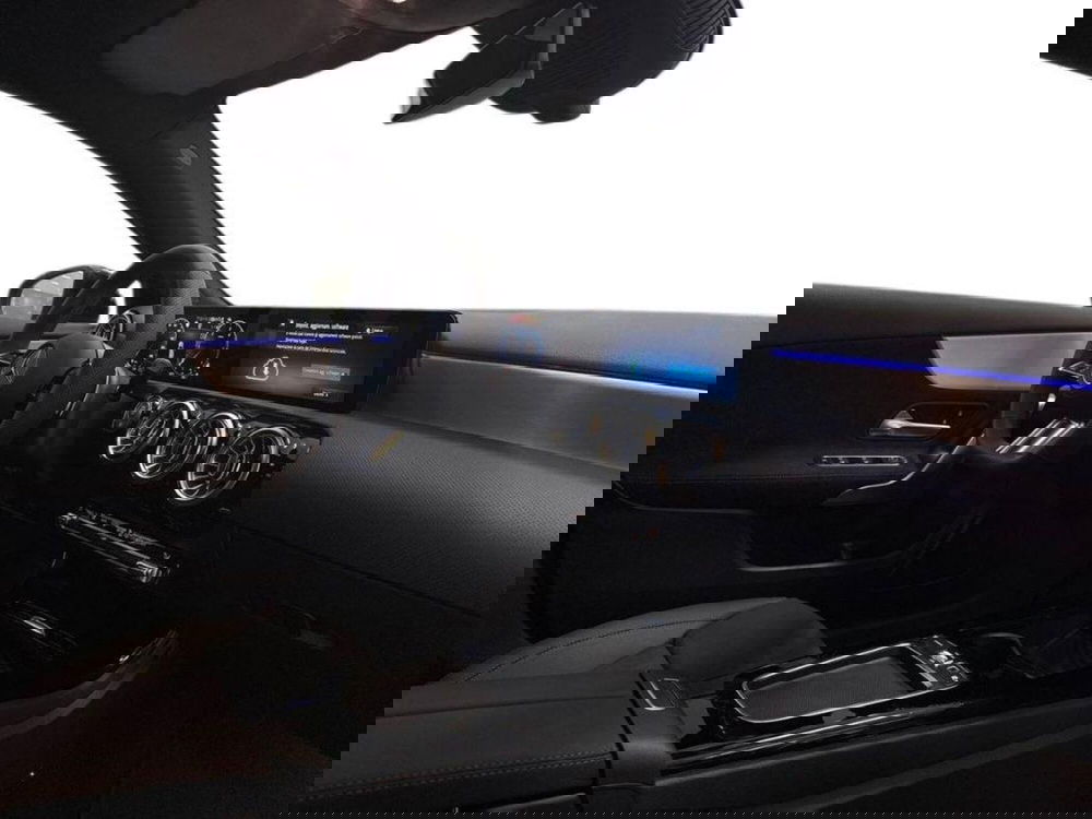 Mercedes-Benz Classe A Sedan nuova a Rimini (12)