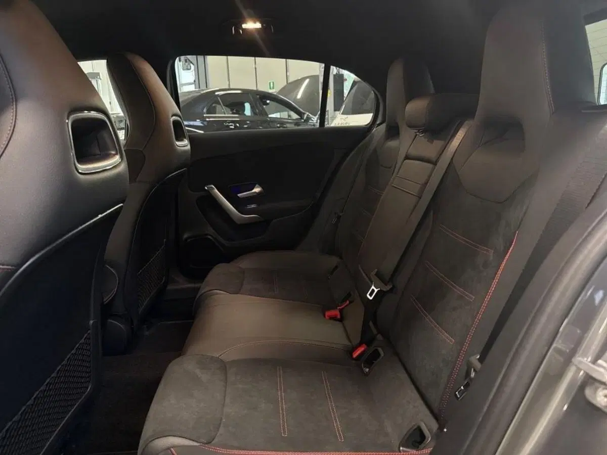 Mercedes-Benz Classe A Sedan nuova a Rimini (13)