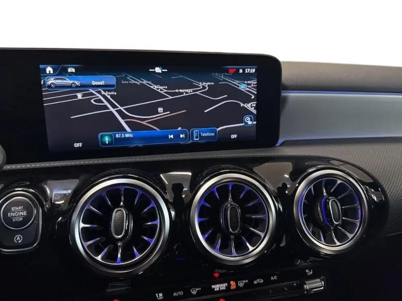 Mercedes-Benz Classe A Sedan nuova a Rimini (15)