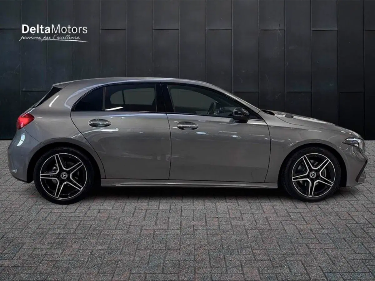 Mercedes-Benz Classe A Sedan nuova a Rimini (5)