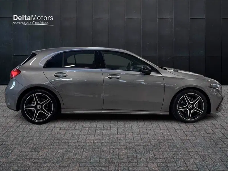 Mercedes-Benz Classe A Sedan nuova a Rimini (5)