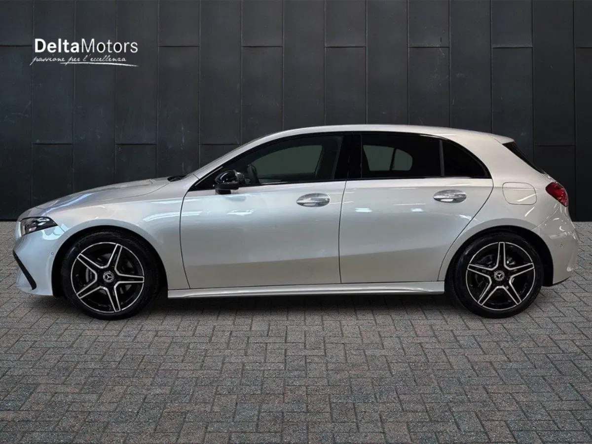 Mercedes-Benz Classe A Sedan nuova a Rimini (2)