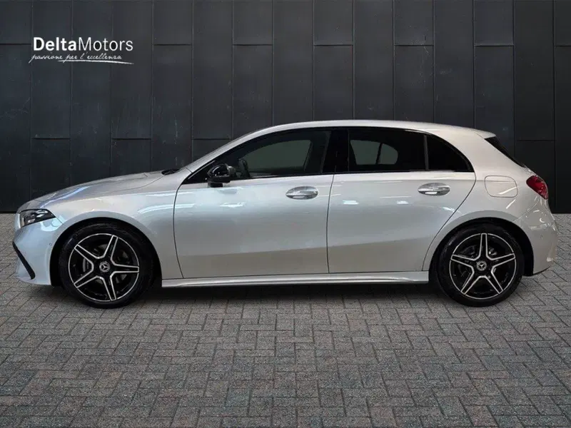 Mercedes-Benz Classe A Sedan nuova a Rimini (2)