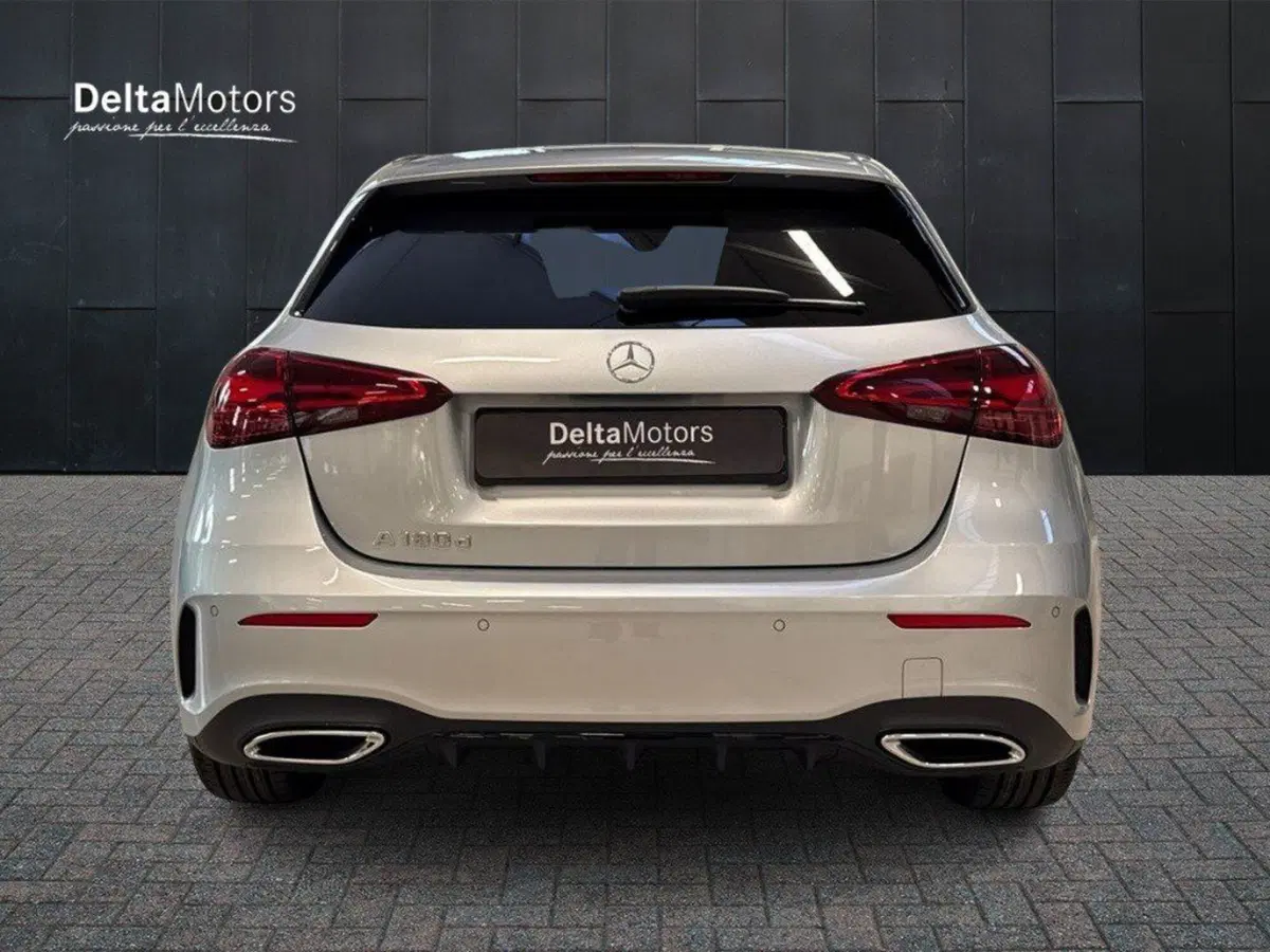 Mercedes-Benz Classe A Sedan nuova a Rimini (4)