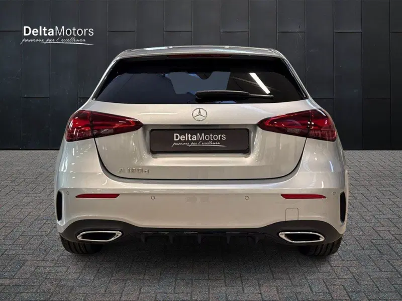 Mercedes-Benz Classe A Sedan nuova a Rimini (4)